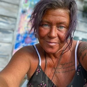 Meet your Posher, Shelly